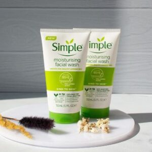 شستشو صورت سیمپل مدل moisturising